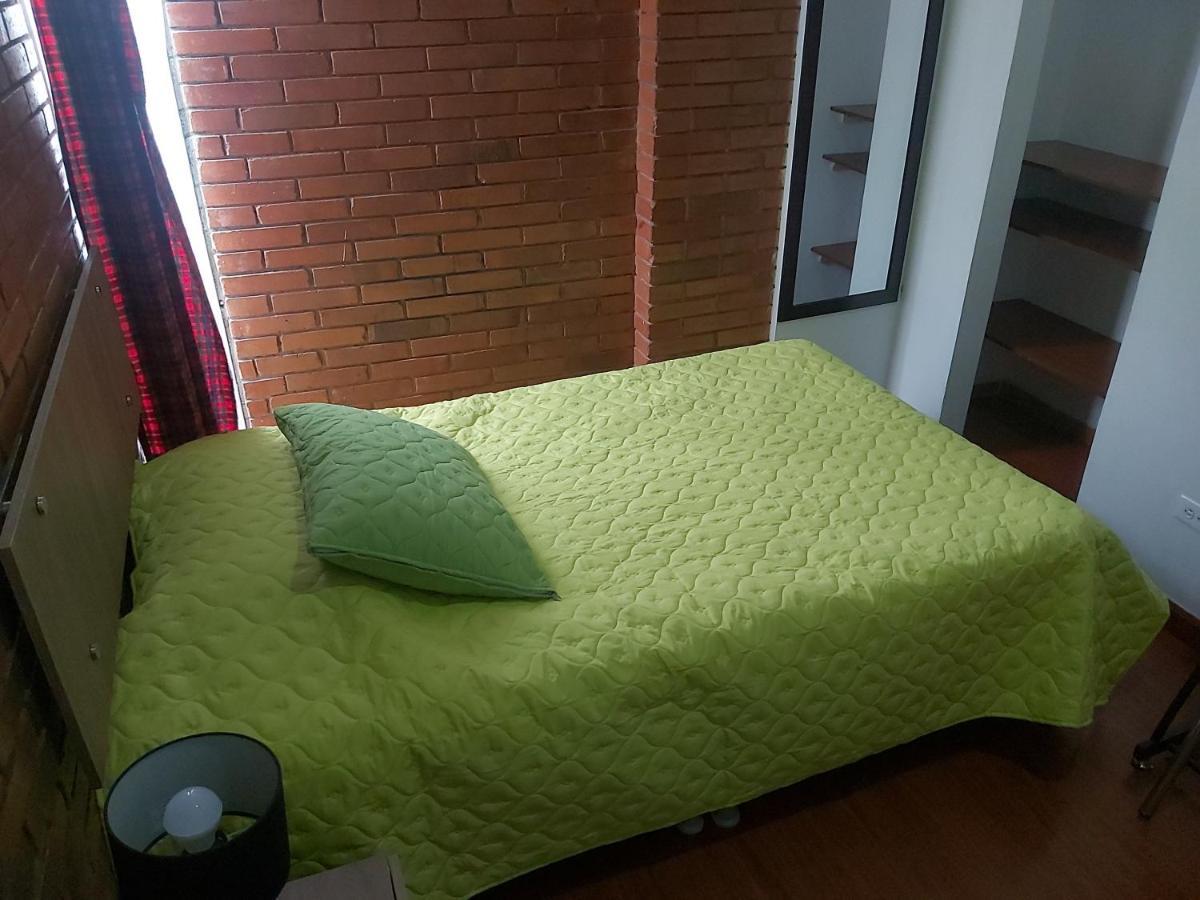 Hospedaje Sary House Богота Экстерьер фото