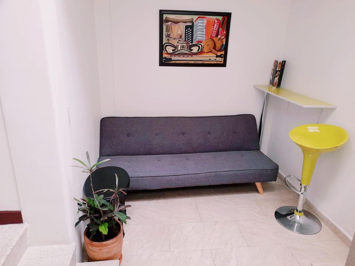Hospedaje Sary House Богота Экстерьер фото