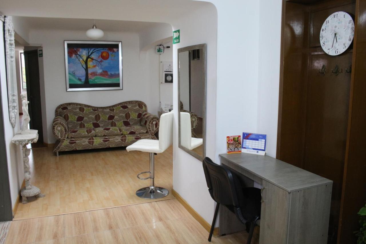 Hospedaje Sary House Богота Экстерьер фото