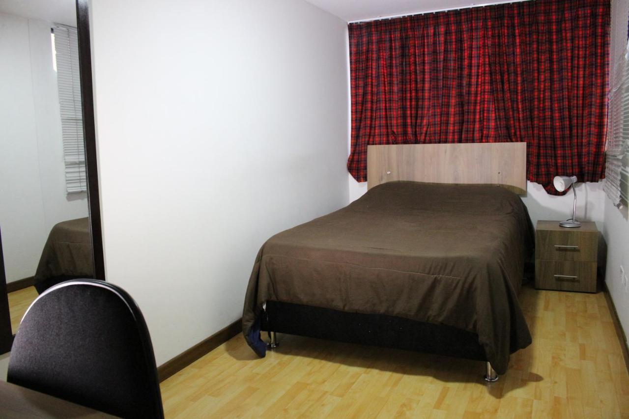Hospedaje Sary House Богота Экстерьер фото