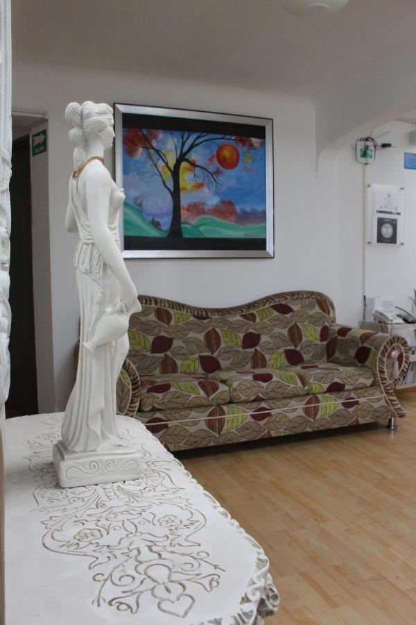 Hospedaje Sary House Богота Экстерьер фото