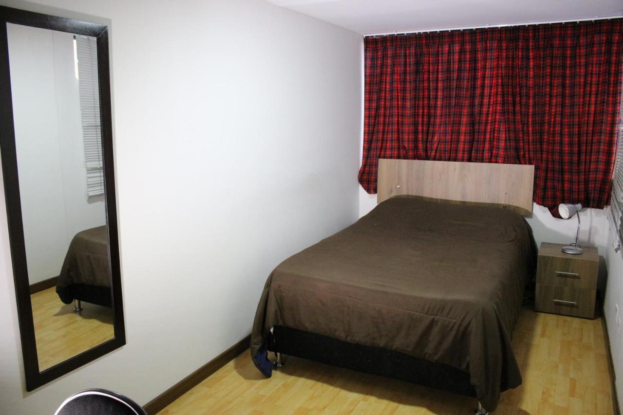Hospedaje Sary House Богота Экстерьер фото